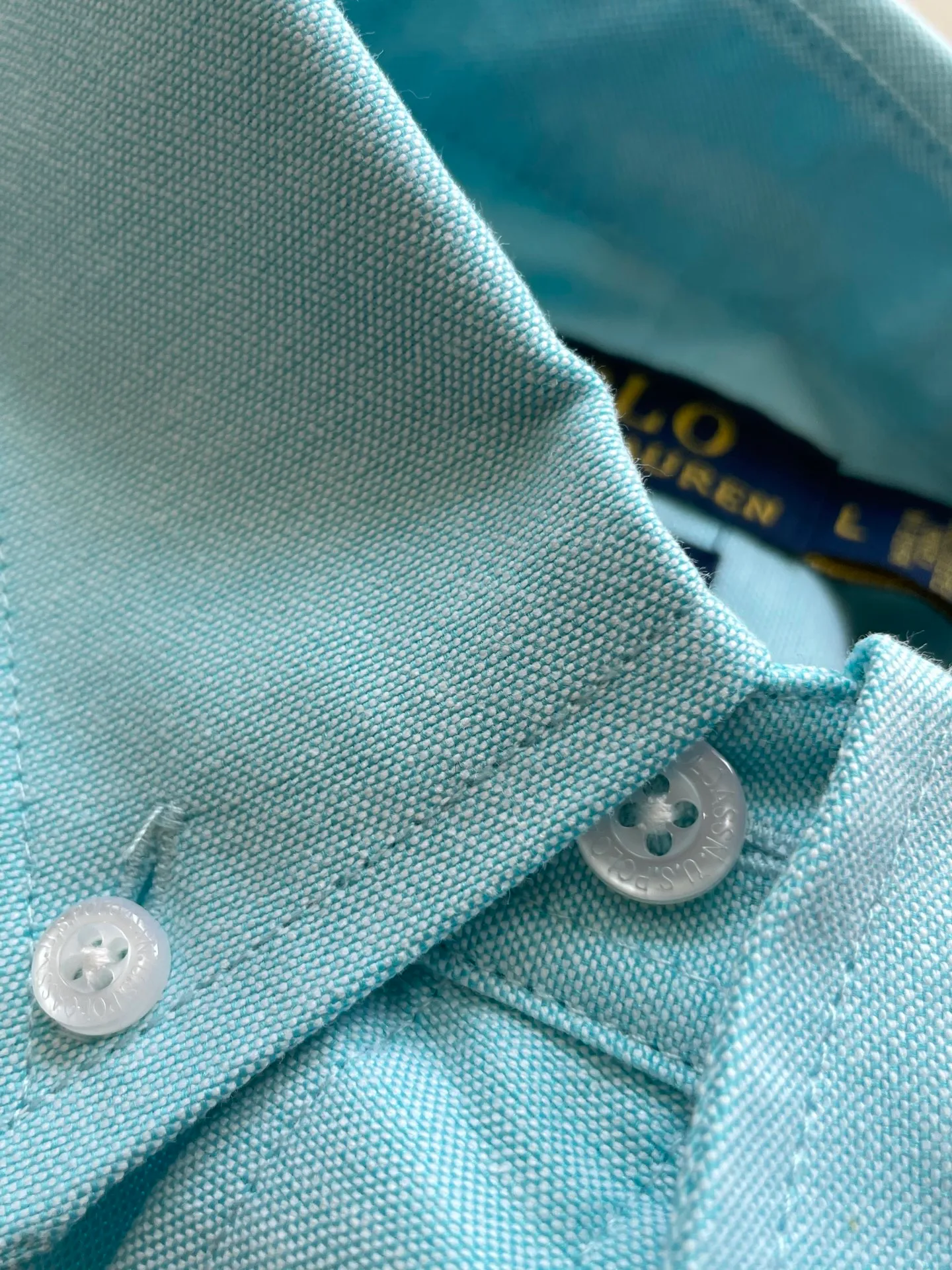 P220 🌸🌸🌸 POLO Ralph Lauren [High Quality] Classic shirt! The classic casual shirt made of pure cotton Oxford cloth has a unique design. It has a simple, clean and classic silhouette design. It is a versatile style that can be switched at will. The fabric feels soft and delicate, highly breathable, and is close to the skin and comfortable to wear. It can be worn alone as an inner layer. Its versatile performance is beyond your imagination! The upper body of the ready-to-wear is simple and classic yet elegant! Size:M-XXL